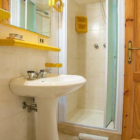 Casa Cassiopea, Close To The Beach Iun R0965 Tatil Evi *